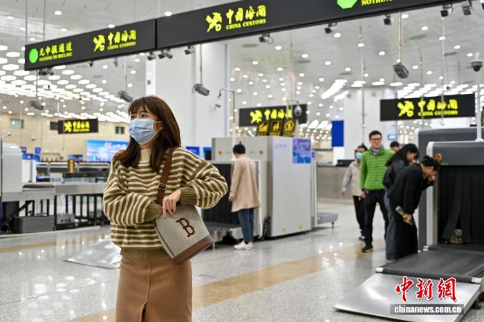 赛事前瞻：深度解析热门对决 - 玩球直播